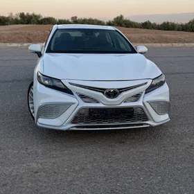 Toyota Camry 2022