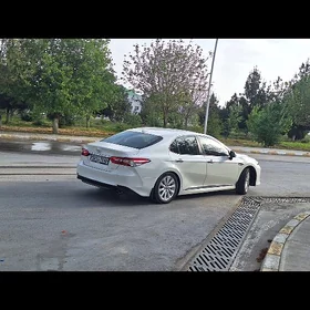 Toyota Camry 2020