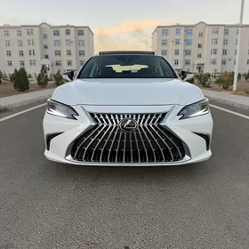 Lexus ES 350 2022