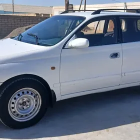 Toyota Corona 1995