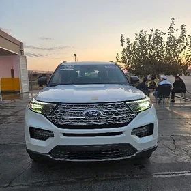 Ford Explorer 2023