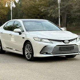 Toyota Camry 2023