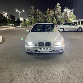 BMW E39 2000