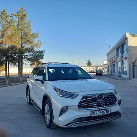 Toyota Highlander 2020