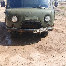 UAZ Profi 1998