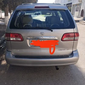 Toyota Sienna 2002