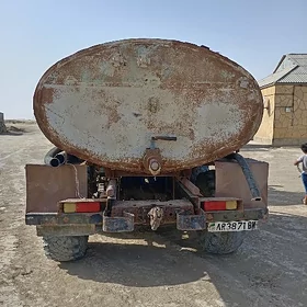 Ural 4320 1990