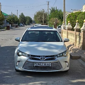 Toyota Camry 2016
