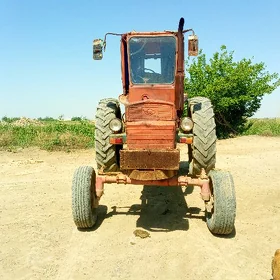 Belarus 320 2000