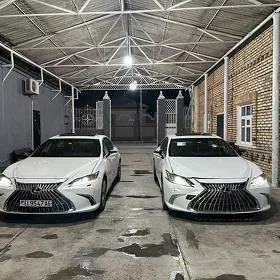 Lexus ES 350 2022