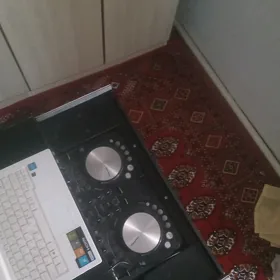 Dj pýaner