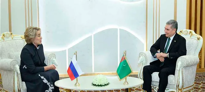Гурбангулы Бердымухамедов провел в Авазе встречу с Валентиной Матвиенко