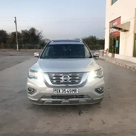 Nissan Pathfinder 2020