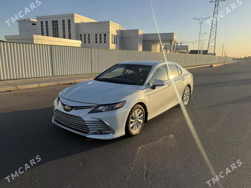 Toyota Camry 2021 - 1