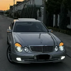 Mercedes-Benz E320 2003