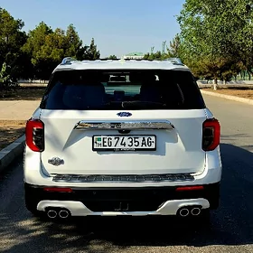 Ford Explorer 2022