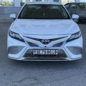 Toyota Camry 2022