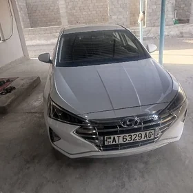 Hyundai Elantra 2019