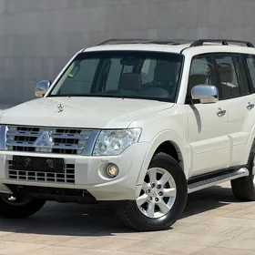 Mitsubishi Pajero 2014