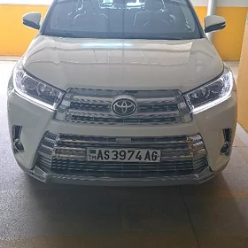 Toyota Highlander 2016