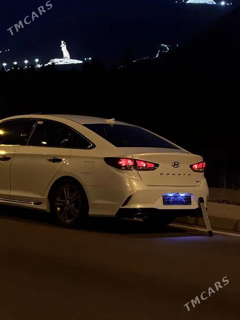 Hyundai Sonata 2018 - 1