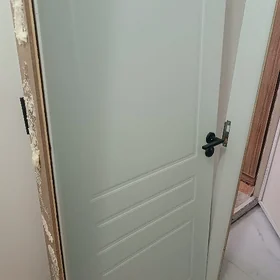 дверь