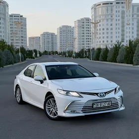 Toyota Camry 2022