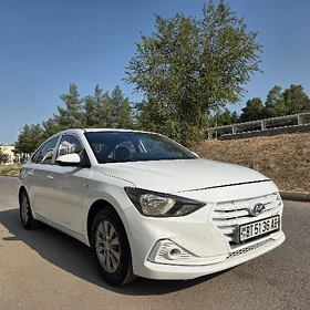 Hyundai Elantra 2021