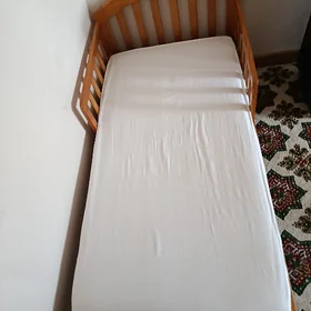 krowat detskiý
