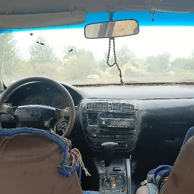 Toyota Carina 1995