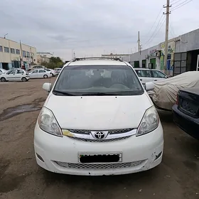 Toyota Sienna 2007