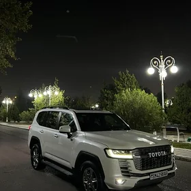 Toyota Land Cruiser 2022