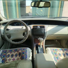Toyota Avalon 2001