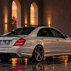 Mercedes-Benz S-Class 2008