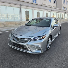 Toyota Camry 2023