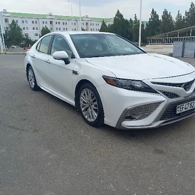 Toyota Camry 2022