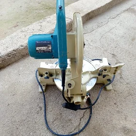Baş kesme Uglarez Makita