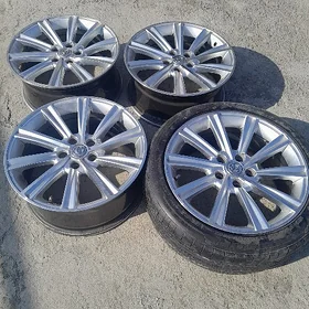 Camry xle diska