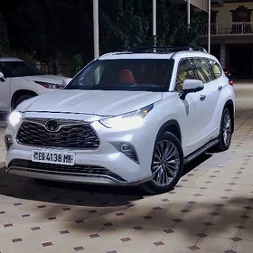Toyota Highlander 2024