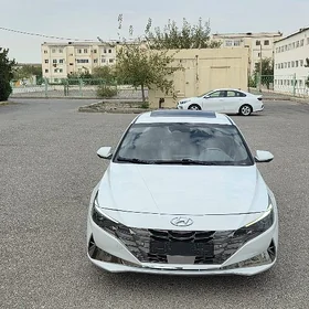 Hyundai Elantra 2022