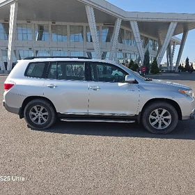 Toyota Highlander 2013