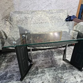 Стол