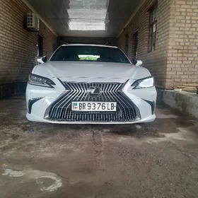 Lexus ES 350 2020