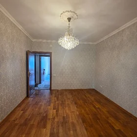 Satlyk sentrda