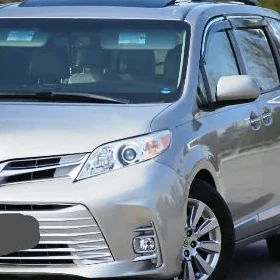 Toyota Sienna 2016