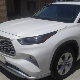 Toyota Grand Highlander 2023