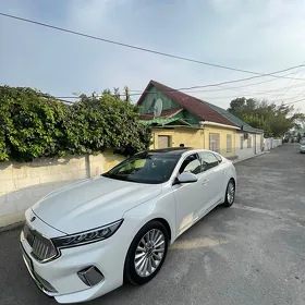 Kia Cadenza 2017