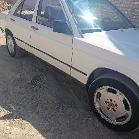Mercedes-Benz 190E 1989