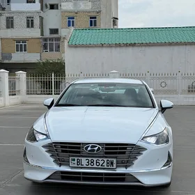 Hyundai Sonata Hybrid 2020