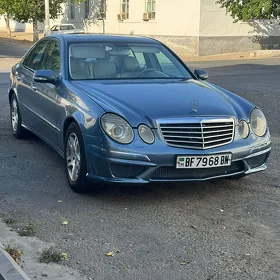 Mercedes-Benz E320 2003